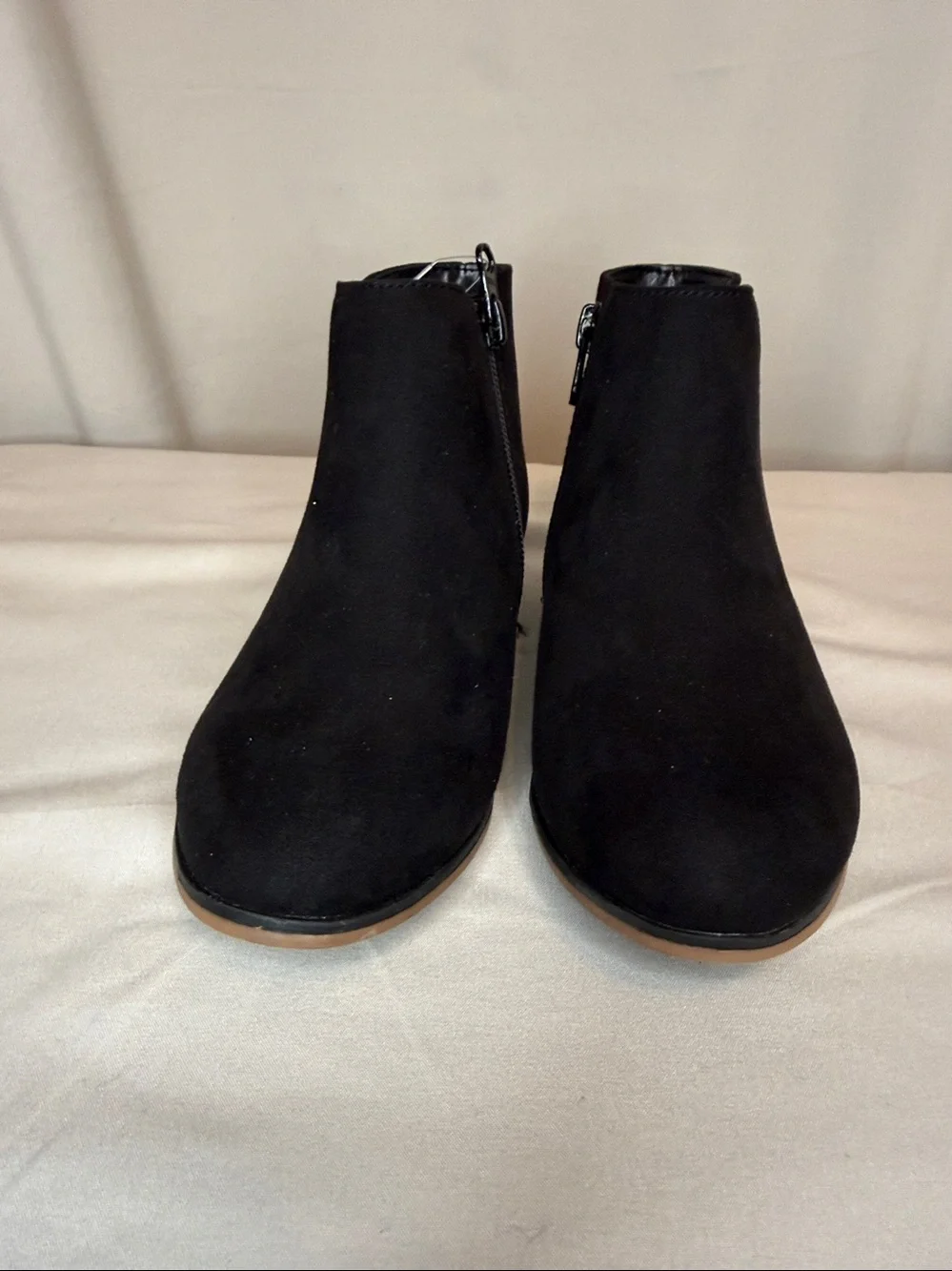 Cat & Jack kids black opal ankle boots zippers new faux suede 13 polka dot zip